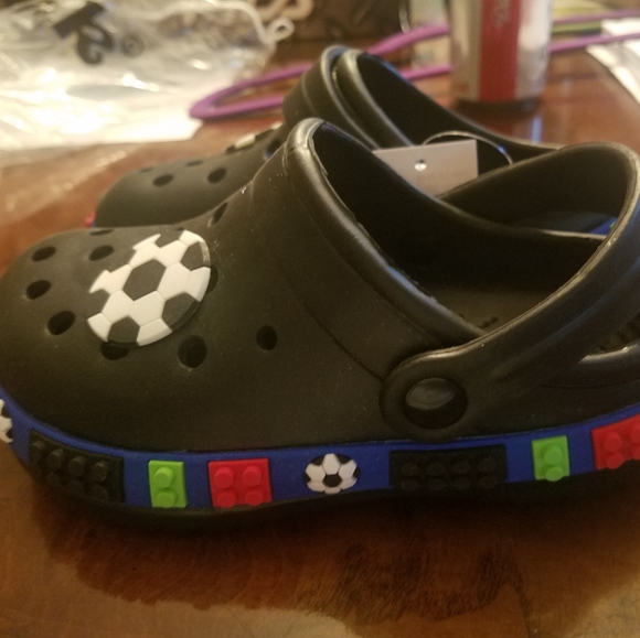 💥Soccer ⚽️  crock-like shoes - Picture 2 of 3